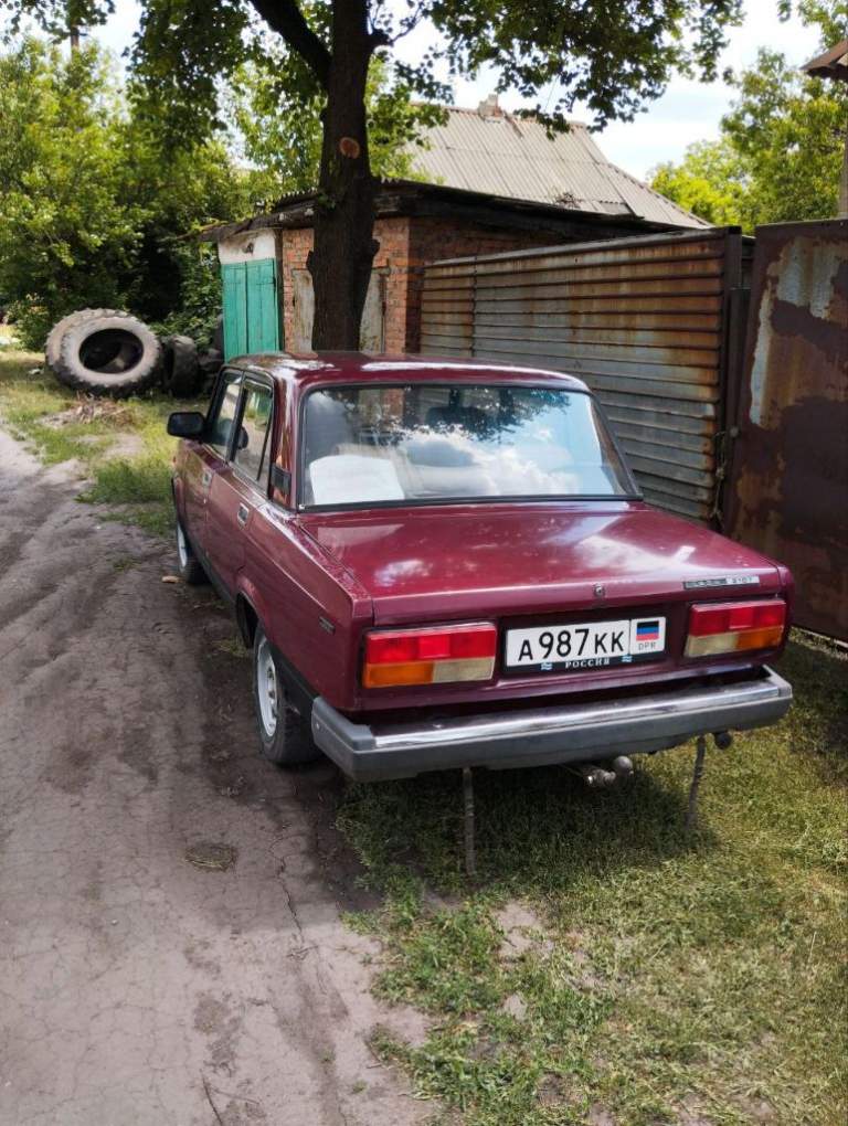 Продам ваз 2107 год выпуска 2000. На ходу газ-бензин, дно, пороги переваринные. Днр учёт постояный, укр. Доки, номера есть! Цена 130000 тыс. + торг уместен. Т +79494281670 - фотография - 4