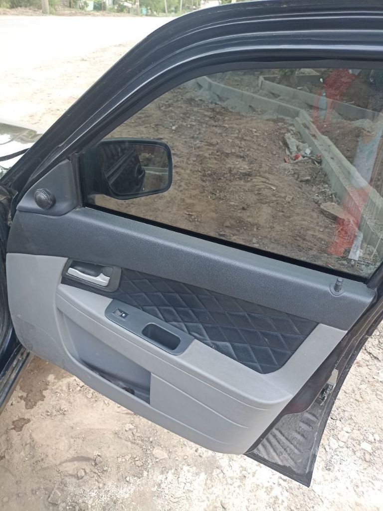 Продаётся 217030 lada priora 2009 года.

Мотор 1.6 на бензине.

Пробег 298826 км.

Документы все в наличии, для полного переоформления.

Цена 380.000р + небольшой торг.

+79493250934 - фотография - 4