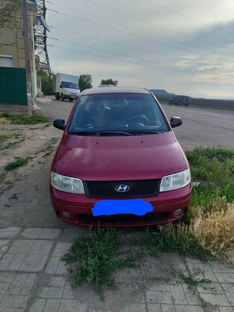 Продам свою машину hyundai matrix. В хорошем состоянии, обслужена, салон чистый и ухоженный, большой семейный авто. 2 комплекта резины, полное переоформление в мрэо на вас. Кондиционер работает, камера заднего вида 7949 438 х 39 х 75 цена 550 000, возможет торг. - фотография - 4