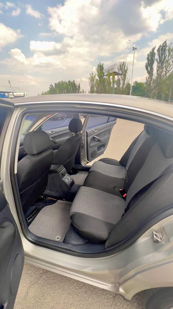 ‼‼Продаю: skoda superb 2007 года‼‼
‼Мотор: 1.8 turbo mкпп‼
✅Цена: 750.000 руб. .✅
✅Пробег: 254 876 км✅
По кузову в хорошем состоянии, родной окрас, салон ухоженный, машина всегда в чистоте, гаражное хранение.
Технически автомобиль исправен и обслужен. Вся ходовая часть в отличном состоянии, поменяны все фильтра и масла.
Комплектация: кондиционер, электропакет, abs, мультимедиа, сигнализация, установлен газ.
📞+7 (949) 412-64-26
📞+7 (949) 412-62-77 - фотография - 7