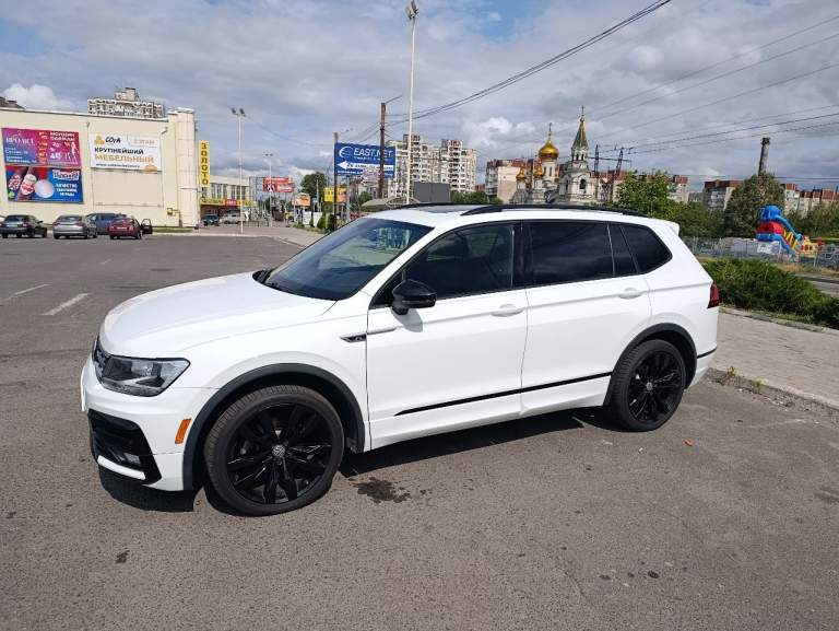 Продам wolkswagen tiguan all space 2.0 se r- line long- удлинённый 7 мест, 2020 г. Пробег 55 тыс. Км. Мин. Удар /задний бампер/, идеал, цена 3,250млн. Руб. +79493185445 николай. Состояние идеал - фотография - 15