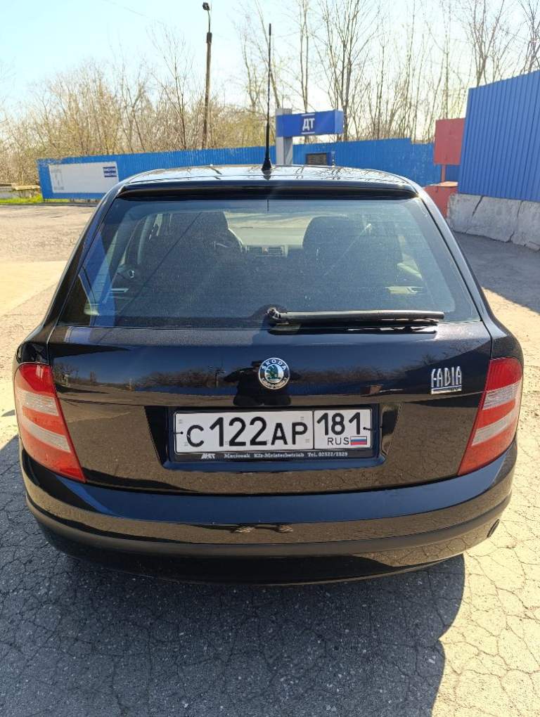 Продам автомобиль шкода фабия
2006 Год родной пробег 200 т. Км
Куплена у официалов в луганске и там же обслуживалась все свое время
1.4 Газ бензин работает ровно как на газу так и на бензине, не дымит, не глохнет
Кузов весь в родном окрасе (задняя дверка небольшая вмятинка на езду не влияющая)
Все стекла родные
Коробка и сцепление работают исправно!
Ручник держит, тормоза отличные
По электрике работает абсолютно все дворники в том числе и задний, свет, поворотники, сигнал, цз, печка, кондиционер заправлен и готов к летнему жаркому морскому периоду!2 ключа оригинальные книжки установлена магнитола с выезжающим дисплеем!
По кузову и днищу автомобиль без замечаний
Клиренс отличный для наших дорог
Цена автомобиля 560т. Р
Осмотр в городе алчевск, перевальск
Оформление без проблем автомобиль на мне (присутствие в мрео)
+79591400470 - фотография - 7