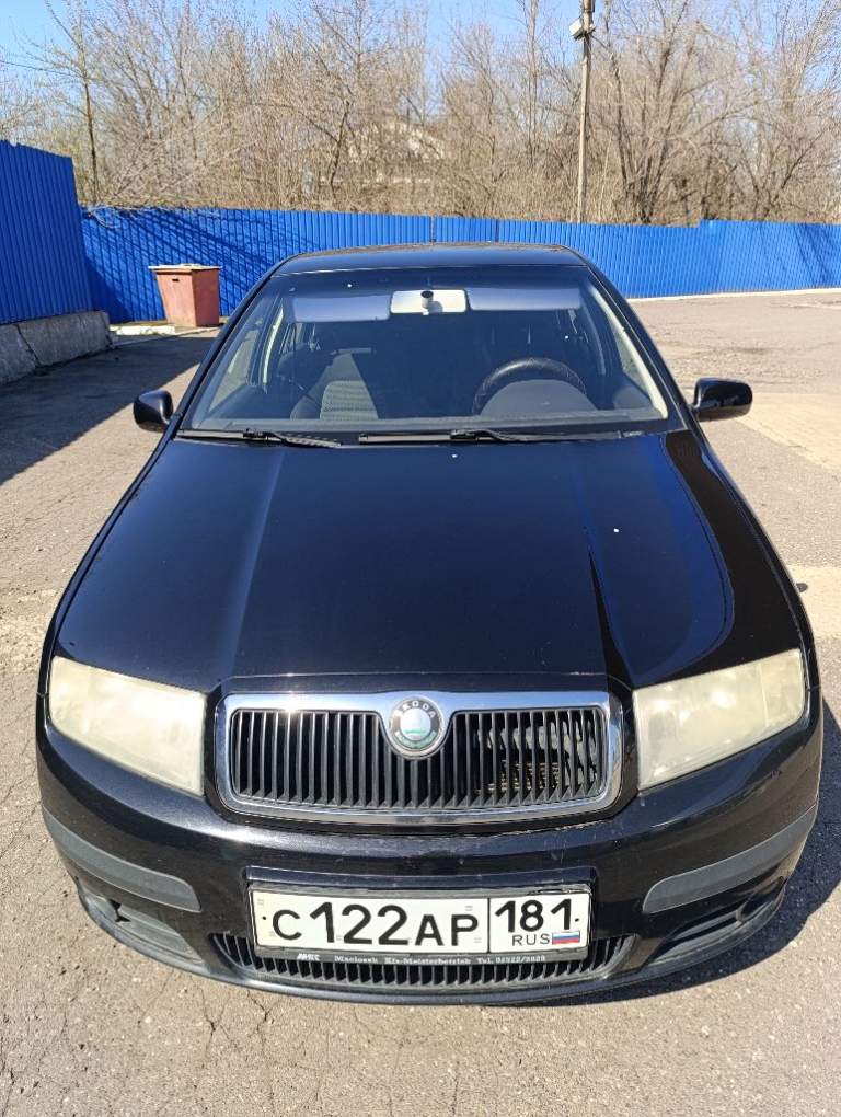 Продам автомобиль шкода фабия
2006 Год родной пробег 200 т. Км
Куплена у официалов в луганске и там же обслуживалась все свое время
1.4 Газ бензин работает ровно как на газу так и на бензине, не дымит, не глохнет
Кузов весь в родном окрасе (задняя дверка небольшая вмятинка на езду не влияющая)
Все стекла родные
Коробка и сцепление работают исправно!
Ручник держит, тормоза отличные
По электрике работает абсолютно все дворники в том числе и задний, свет, поворотники, сигнал, цз, печка, кондиционер заправлен и готов к летнему жаркому морскому периоду!2 ключа оригинальные книжки установлена магнитола с выезжающим дисплеем!
По кузову и днищу автомобиль без замечаний
Клиренс отличный для наших дорог
Цена автомобиля 560т. Р
Осмотр в городе алчевск, перевальск
Оформление без проблем автомобиль на мне (присутствие в мрео)
+79591400470 - фотография - 2