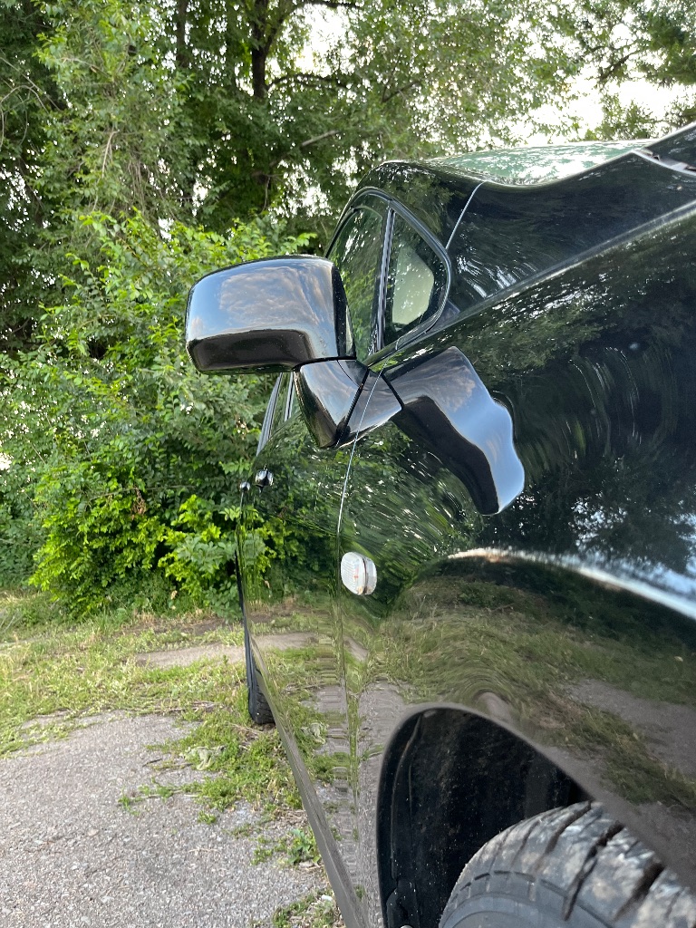 Nissan tiida 2008 год 1.6 я владелец
Продам ниссан тиида мотор один из самых надёжных 1.6, салон трансформер, заднее сиденье двигается полностью вперед и назад и складывается
Есть кондиционер, холодит, мультируль
Чистый салон, хорошая штатная музыка, два ключа
Машина европейка
Оформлена на меня, я собственник
Цена 455.000 торг возможен
+79494675501 - фотография - 14