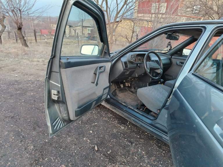 Продам ваз 2111 в хорошем состоянии! Цена 400р. Тел +79497247102 луганск - фотография - 1