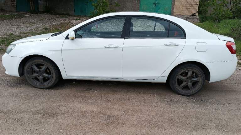 Продам geely emgrand ec7 1.8 2013 года, с пробегом 122т, в хорошем состоянии как внешне так и технически, не гнилая.
Машина хозяйская, ухоженная, стоит газ( зарегистрирован).
Хорошая комплектация, стеклоподъёмники, регулировка зеркал, центральный замок, кондиционер дует, но надо дозаправить, по документам полный порядок
Цена 550т. Р + небольшой торг
Осмотр г. Енакиево
Тел. +79493936854 - фотография - 6