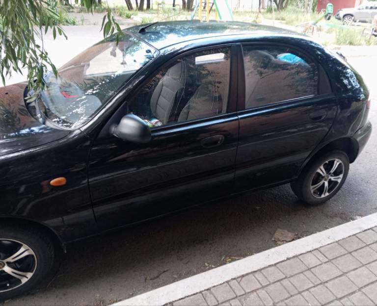 Daewoo lanos
С хорошим двигателем

Тип кузова хэтчбек
Тип автомобиля с пробегом
Состояние машины среднее
Цена 350000 ₽
Год выпуска 2011
Телефон +7 949 4300896
Коробка передач механическая
Объём двигателя 1.5 (см3)
Вид топлива бензин
Пробег 88000 км
Цвет салона серый
Цвет кузова черный
Двери 5 - фотография - 4