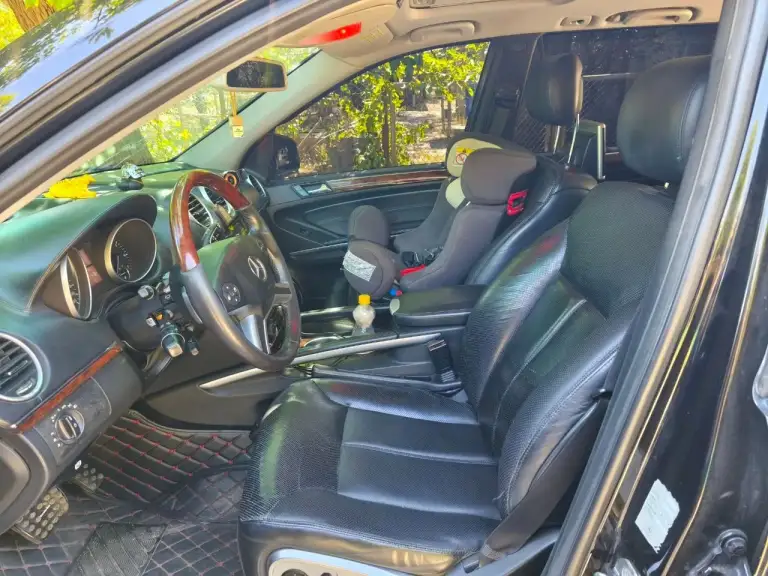 Срочно продаётся хороший семейный автомобиль. Mercedes gl 500, 2008 года в рестайлинге, бензиновый двигатель v5.полностью на ходу. Осмотр в донецке. Возможен небольшой торг
+79496288575 - фотография - 4