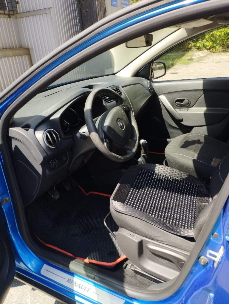 Renault sandero stepway, 2017 года, пробег 110тыс. Км, 1,6л, 1,6мт (82л. С), привод передний, второй владелец, не битый, хорошее состояние, цена 1050000руб. , торг при осмотре, бензин, механика, электростеклоподъемники, подогрев сидений, кондиционер. - фотография - 3