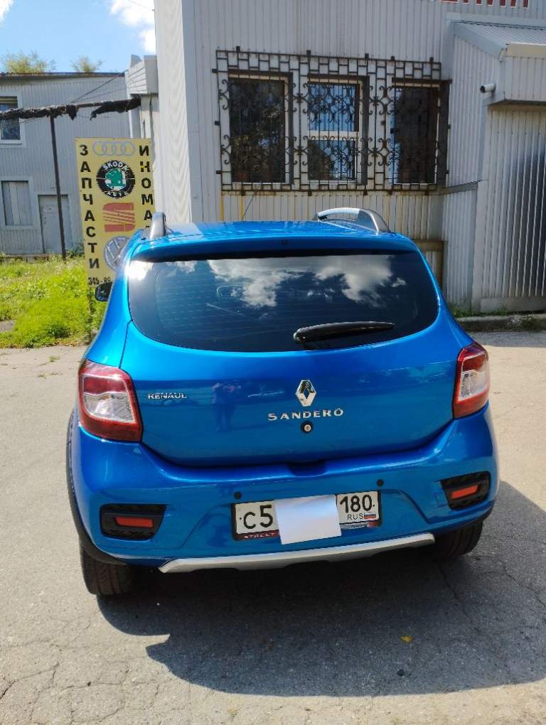 Renault sandero stepway, 2017 года, пробег 110тыс. Км, 1,6л, 1,6мт (82л. С), привод передний, второй владелец, не битый, хорошее состояние, цена 1050000руб. , торг при осмотре, бензин, механика, электростеклоподъемники, подогрев сидений, кондиционер. - фотография - 2