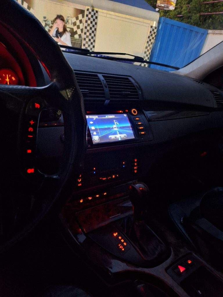 Bmw x5 3.0
Пробег : 392.000км
Цена : 870.000
Год: 2002
Номер телефона : +79493528950
Место осмотра : донецк и могу выехать в ростов
Продаю х5, хочу себе седан. ..
Мотор обслужил(писать много расскажу по телефону), акпп обслужил, ходовая нормально (стучит передняя левая опора амортизатора) и сделать развал-схождение !
Стоят bi-led и led глазки (светят ярко).
Андроид магнитола
Люк работает во всех положениях, дренкжи почищены (не течет)
Тормоза обслужены, на приборке горит brake, сзади нет датчика износа колодок(не поставил)
Состояние сел и поехал !
Подробно по телефону - фотография - 7