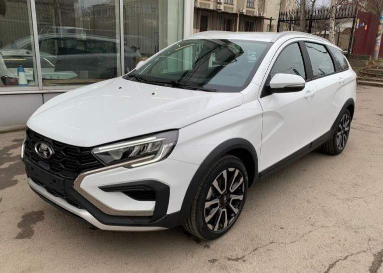 Срочно продам авто lada vesta sw cros. Декабрь 2023г. В.
Авто в отличном состоянии, оцинкованное, пробег 11к, двигатель 1,6, мкпп.
Собственник, продажа с переоформлением.
В авто присутствует кондиционер, усилитель руля, 4 электростеклоподьемника, магнитола с блютуз и карплей, камера заднего вида, парктроник, регулируемый руль, водительское сидение регулируется в трёх плоскостях, подогревы переднего, заднего стекол и электрозеркал, подогревы сидений.
То1 пройдено.
Хороший звук. Резина зима- лето.
Осмотр горловка, енакиево.

Цена 1,75 млн.
Пишите в л. С. , телеграмм, ватцап
+79493141020 - фотография - 1