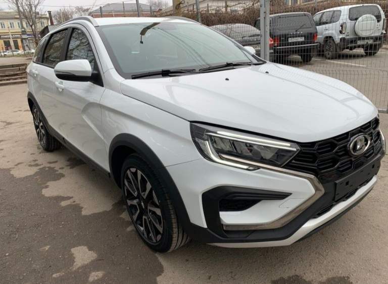 Срочно продам авто lada vesta sw cros. Декабрь 2023г. В.
Авто в отличном состоянии, оцинкованное, пробег 11к, двигатель 1,6, мкпп.
Собственник, продажа с переоформлением.
В авто присутствует кондиционер, усилитель руля, 4 электростеклоподьемника, магнитола с блютуз и карплей, камера заднего вида, парктроник, регулируемый руль, водительское сидение регулируется в трёх плоскостях, подогревы переднего, заднего стекол и электрозеркал, подогревы сидений.
То1 пройдено.
Хороший звук. Резина зима- лето.
Осмотр горловка, енакиево.

Цена 1,75 млн.
Пишите в л. С. , телеграмм, ватцап
+79493141020 - фотография - 2