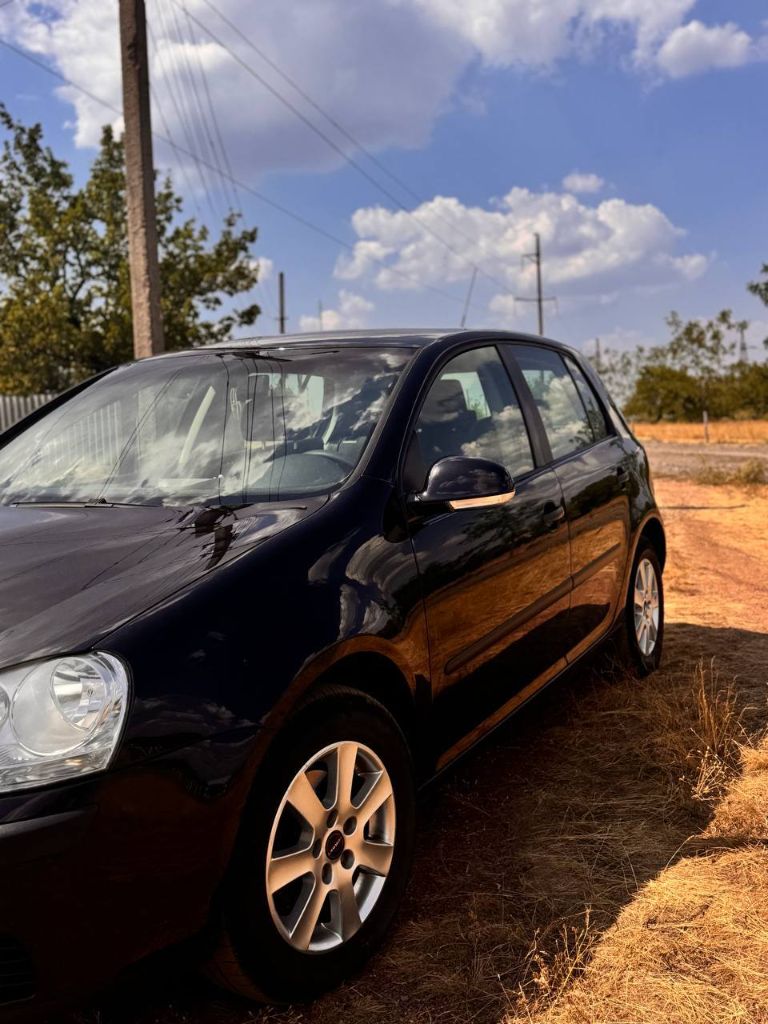 ❗️Продам volkswagen golf 5 цена: 550 торг
Год выпуска 2006,мотор 1.4 атмосферный, механика, расход бензина 6–8 л/100 км. Пробег: 175.151 км.
✅1 Хозяин по птс, я собственник, любое переоформление без проблем!✅
♻️Комплектация: усилитель руля, 4 стеклоподъемника, электрорегулировка зеркал, подогрев зеркал, 6 подушек безопасности, abs, esp, кондиционер, передний привод
♻️Автомобиль в хорошем состоянии. Ходовая вся мягкая. Машина пригнана из германии.
♻️Салон в отличном состоянии
Осмотр г. Шахтерск
(Доп фото по запросу в тг)
+79494026983 Тг - фотография - 4