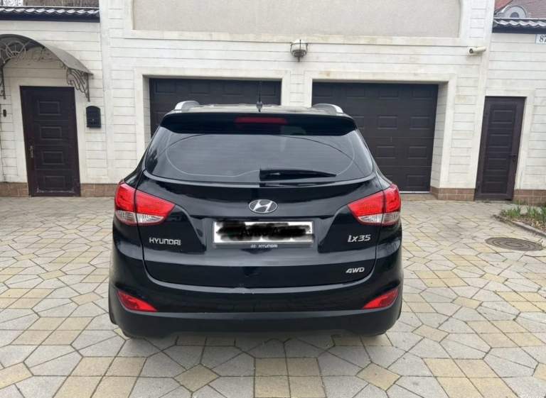 Hyundai ix35, 2012
Мотор: 2.0 бензин (без задиров), пробег 112 000, кпп автомат, привод полный, в хорошей комплектации: подогревы всех сидений, двухзонный климат контроль, мультимедиа с навигацией и блютузом, камера заднего вида, полный мульти руль с круизом и т. Д. , цена 1 300 000₽ торг возле авто, машина в шахтерске +7(949)3147544 - фотография - 8