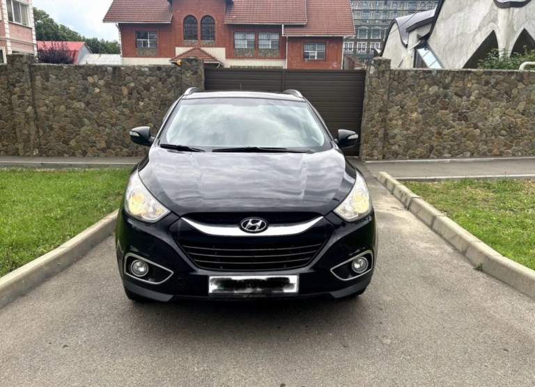 Hyundai ix35, 2012
Мотор: 2.0 бензин (без задиров), пробег 112 000, кпп автомат, привод полный, в хорошей комплектации: подогревы всех сидений, двухзонный климат контроль, мультимедиа с навигацией и блютузом, камера заднего вида, полный мульти руль с круизом и т. Д. , цена 1 300 000₽ торг возле авто, машина в шахтерске +7(949)3147544 - фотография - 12