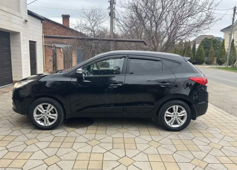 Hyundai ix35, 2012
Мотор: 2.0 бензин (без задиров), пробег 112 000, кпп автомат, привод полный, в хорошей комплектации: подогревы всех сидений, двухзонный климат контроль, мультимедиа с навигацией и блютузом, камера заднего вида, полный мульти руль с круизом и т. Д. , цена 1 300 000₽ торг возле авто, машина в шахтерске +7(949)3147544 - фотография - 1