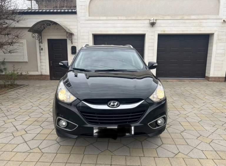 Hyundai ix35, 2012
Мотор: 2.0 бензин (без задиров), пробег 112 000, кпп автомат, привод полный, в хорошей комплектации: подогревы всех сидений, двухзонный климат контроль, мультимедиа с навигацией и блютузом, камера заднего вида, полный мульти руль с круизом и т. Д. , цена 1 300 000₽ торг возле авто, машина в шахтерске +7(949)3147544 - фотография - 5