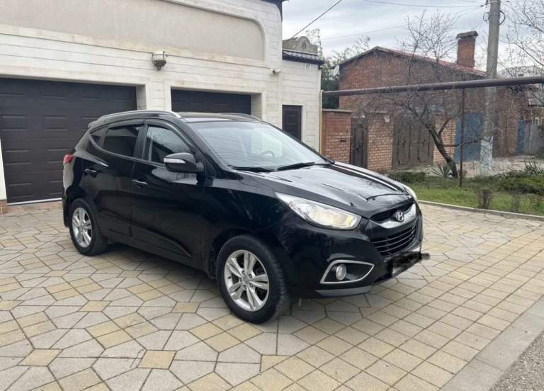 Hyundai ix35, 2012
Мотор: 2.0 бензин (без задиров), пробег 112 000, кпп автомат, привод полный, в хорошей комплектации: подогревы всех сидений, двухзонный климат контроль, мультимедиа с навигацией и блютузом, камера заднего вида, полный мульти руль с круизом и т. Д. , цена 1 300 000₽ торг возле авто, машина в шахтерске +7(949)3147544 - фотография - 7
