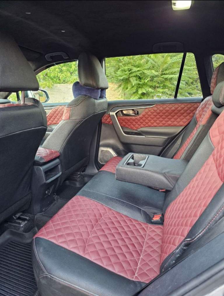 Продам тойота rav4 2021 полный привод двигатель 2.5 8 ступенчатый автомат пробег 38000 цена 3350000 торг. Донецк. +79493162292 - фотография - 5