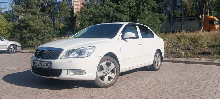 Продам шкода октавия а 5. 2012 г, в 1.8 tsi 6 ступенчатый автомат, пробег 230000.4000 назад устранён масложор( замена всего кроме расточки) +79493707123 - фотография - 5
