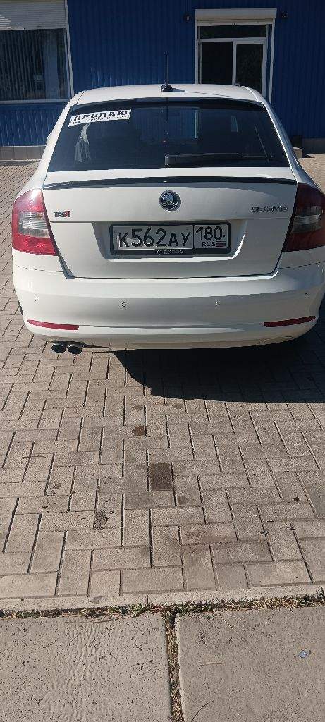 Продам шкода октавия а 5. 2012 г, в 1.8 tsi 6 ступенчатый автомат, пробег 230000.4000 назад устранён масложор( замена всего кроме расточки) +79493707123 - фотография - 2