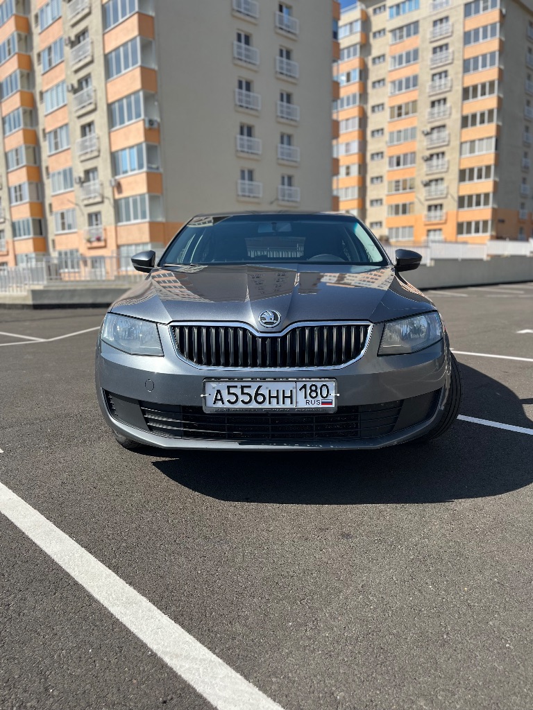 ‼️🅱️🅱️🅱️🅱️🅱️🅱️‼️

📢Продается skoda octavia a7 2014г 1.6 акпп(aisin). Пробег 208тыс ⚡️куплена в сентябре 2014.в отличном состоянии для своего года. Машина в собственности, я в птс за все время всего 2 владельца. Подбиралась автоподбором.
Без дтп!✅по кузову все в родной краске стекла все родные кроме лобового, там была трещина-сейчас заменено на новое.
Двигатель надежный, работает ровно, тяга отличная кпп простой автомат, переключает плавно, без пенков и задержек, подвеска без каких-либо нареканий, ничего не стучит. ✅
Проходилось регулярное обслужевание, замена грм по регламенту. ✅из последних работ-задние тормозные диски с колотками, передними колотками и акпп с фильтром, новая акб. ✅
Сейчас вложений не каких не требует. ✅любые проверки с вашей стороны приветствуются.
В салоне не курили, по комплектации передние стеклоподъемники кондиционер(заправлен и работает), электрорегулировка и подогрев зеркал, подогрев заднего стекла, сенсорная магнитола с aux, usb. ✅
По электрики все работает.
Два комплекта резины на дисках. ✅✔️

📢Цена авто: 1.240.000₽🍋📢
👉Тел: +7 949 560 2741 данил - фотография - 1