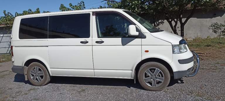 Продам volkswagen transporter t5 1.9tdi 2005 г. В.
Пробег 199000 т. К. , не скрученный, вся в родном окрасе, без ржавчины, без дтп, два ключа. По документам все чисто, я владелец. Авто эксплуатировалось только летом (по необходимости), в перевозках не участвовала. Машина обслужена полностью, сел и поехал.
Кондиционер, abs, esp, гидроусилитель руля, птф - ксенон, диски новые, резина новая (лето), в подарок родные диски (штампы, в идеале), все работает исправно.
Цена : 1 300 000 р. (торг)
Находится в пролетарском районе, звонить по телефону : +79493675820 олег константинович. - фотография - 6