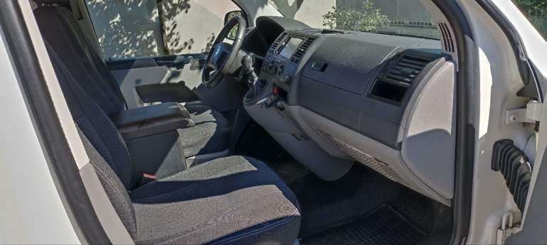 Продам volkswagen transporter t5 1.9tdi 2005 г. В.
Пробег 199000 т. К. , не скрученный, вся в родном окрасе, без ржавчины, без дтп, два ключа. По документам все чисто, я владелец. Авто эксплуатировалось только летом (по необходимости), в перевозках не участвовала. Машина обслужена полностью, сел и поехал.
Кондиционер, abs, esp, гидроусилитель руля, птф - ксенон, диски новые, резина новая (лето), в подарок родные диски (штампы, в идеале), все работает исправно.
Цена : 1 300 000 р. (торг)
Находится в пролетарском районе, звонить по телефону : +79493675820 олег константинович. - фотография - 3