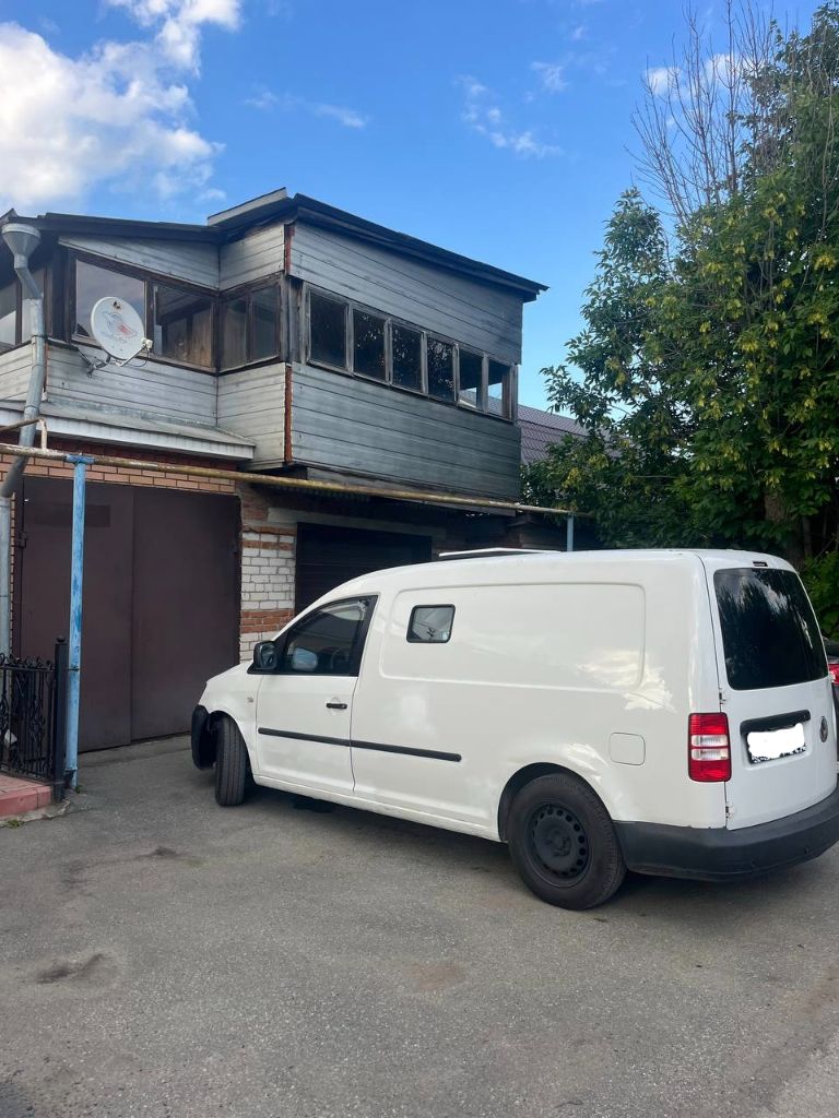 Продаётся специализированный, бронированный автомобиль volkswagen caddy 2.0 tdi 2012 год.
Пробег 300000км.
Цена 850000.торг уместен.
Г. Макеевка. По документам все ровно, ставится/снимается с учёта без проблем.
Все интересующие вопросы по телефону
+79493091660 Николай. - фотография - 4