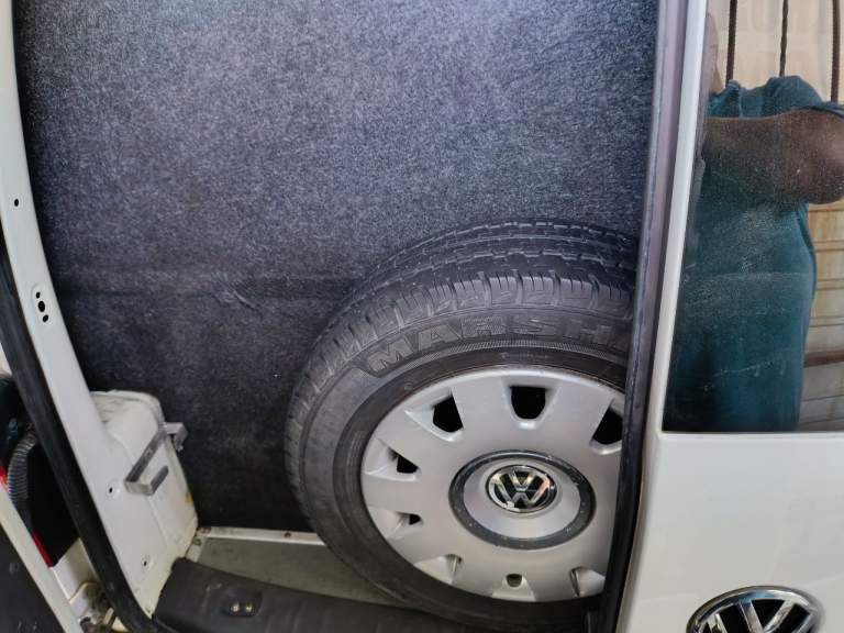 Продаётся специализированный, бронированный автомобиль volkswagen caddy 2.0 tdi 2012 год.
Пробег 300000км.
Цена 850000.торг уместен.
Г. Макеевка. По документам все ровно, ставится/снимается с учёта без проблем.
Все интересующие вопросы по телефону
+79493091660 Николай. - фотография - 6