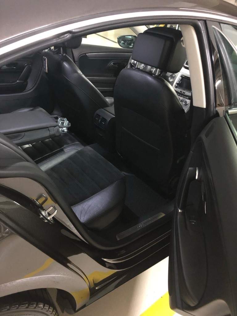 Продаю vw passat cc 2013г.
1.8 Tsi 7 dsg автомат
Пробег 126.000
2Й хозяин с 2013г.

Двигатель 1.8 tsi ( из-за незаметного выхода из строя форсунок на 113 сделан капитальный ремонт дивигателя с устронением всех недостатков) так что новому владельцу переживать больше не за что.
Диаки ориг. R19 с резиной michelin 235/35

Все свое время хранилась в паркинге !!!
Без дтп
Крашено только левое крыло и капот(есть фото причины покраски)
Документы все в порядке.
Ставлю на российский учет без права перерегистрации 5 лет.
Цена 1.550.000,00
Тел. Для связи +79493801918 - фотография - 6
