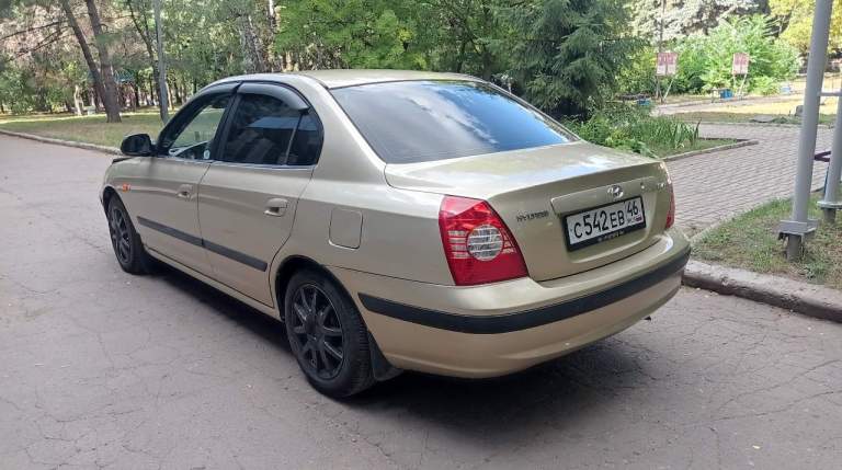 Продам личный автомобиль (во владении более 5 лет) в отличном состоянии - бережная эксплуатация, гаражное хранение и своевременное обслуживание.
Сделано то:
- Передние стойки mando (газ-масло);
- Замена масла в двс;
- Замена маслосъëмных колпачков;
- Замена вв проводов;
- Замена клапанной крышки;
- Замена шаровых;
- Замена сайлентблоков передних рычагов;
- Замена ступичных подшипников;
- Замена тормозных колодок.
Hyunday elantra 1.6мт
Год выпуска 2005г.
Пробег 193000 км
🇰🇷 Vin - kmhdn41bp5u163058
Г. Макеевка
Цена 420 тыс. Руб. Торг возле авто.
+7(949) 49-00-397 - фотография - 2