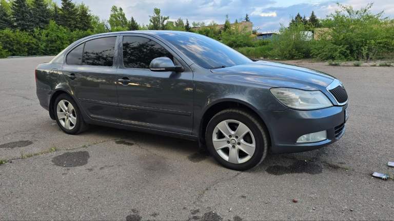 Продам октавию а5
2012 Г. В
Мотор 1.8 турбо
Кпп механика
250.000 Км пробега
Я собственник, машиной владею больше года, по машине много чего сделано, мотор перебран, ходовка тоже. Коробка в идеальном состоянии. Новая летняя резина, по кузову есть нюансы, все вопросы в лс или по номеру +79493260848
Снежное
950.000 - фотография - 4