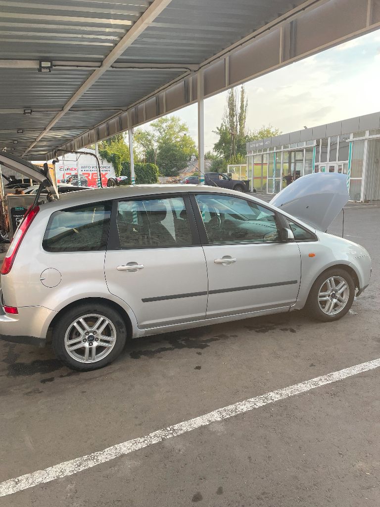 Продам ford focus c-max 1.8, механика, 2004г, 360000 км! 560000 р.
Полностью обслуженный автомобиль, пригнанный из германии 3 года назад! Здесь один владелец! Масло заменено, месяц назад сделан капремонт головки двигателя, кольца заменены год назад. Месяц назад заменен комплект цепи, поменяны ремни, перебраны стартер и генератор и т. Д. (остальное по телефону), живой, комфортный автомобиль! Возможен обмен на паркетник( нужна машина повыше) в салоне не курили. Зимняя резина в комплекте. Возможен обмен. Кузов в родной краске. Установлен газ( вписан в птс)фен 3916641. Возможен торг при осмотре. - фотография - 6