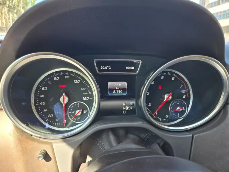 Продаётся mercedes-benz gle серого цвета, 2018 года выпуска, с пробегом 80 000 километров. В птс 1 владелец. Объем двигателя 3,5 литра, мощность 306 лошадиных сил. Тип двигателя бензиновый, коробка автоматическая. Привод полный. Автомобиль в отличном состоянии, не требует никаких дополнительных вложений. Стоимость автомобиля 4 650 000 рублей. Если вы ищете надежный и стильный автомобиль, то это идеальный выбор для вас! Звоните и приезжайте на осмотр! Продажа от хозяина. Семейный автомобиль. Пригонялся под себя. Эксплуатирует супруга. Поворотные фары, пакет amg, музыка харман кордон, натуральное дерево в отделке, обзор 360 и тд. И т. П. Отличный бензиновый надежнейший атмосферник обьемом 3.5 литра. Никаких проблем на долгий срок эксплуатации.
Иван +79493513828 - фотография - 16