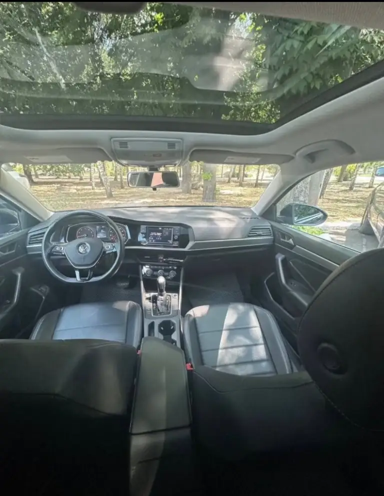 Volkswagen jetta 7, 2020 г. — отличное состояние!
📍 Пробег: 128 300 км
⚙️ Двигатель: 1.4 tsi, 150 л. С. , турбо
📀 Коробка: автомат (8-ступ. Aisin)
Комплектация:
• Кожаный салон
• Панорамный люк
• Адаптивный круиз-контроль
• Система предупреждения о фронтальном столкновении
• Автоматическое экстренное торможение
• Контроль слепых зон
• Помощь при выезде с парковки задним ходом
• Система контроля давления в шинах
• И многое другое
Дополнительно:
• Полностью русифицирована
• Антихром
• Атермальная плёнка по госту на лобовом и передних боковых
• Полностью обслужена, все жидкости заменены
• Новая зимняя резина
🚗 Авто в отличном состоянии, один собственник, вложений не требует.
💰 Цена: 1 650 000 руб.
📞 Тел. : +7 (949) 620-76-19 - фотография - 8