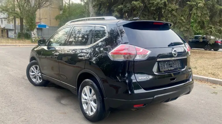 🔥Nissan rogue sw🔥
Год выпуска: 2016
Начало эксплуатации: 2017
Тип двигателя: бензиновый, 2.5
Пробег: 127 000 км (оригинальный)
Привод: полный (4wd)
Коробка передач: вариатор (cvt)
Vin-номер: jn8at2mv2gw145999
Комплектации:
• Датчики света/дождя
• Электрорегулировка зеркал
• Электроподъёмники
• Электропривод багажника
• Режимы eco, normal, sport
• Подогрев передних сидений
• Двухзонный климат-контроль
• Камера 360°
• Сенсорный монитор с bluetooth, usb, aux
• Безключевой доступ
• Кнопка start/stop
• Система помощи при спуске
• Круиз-контроль
• Мультируль
• Контроль слепых зон
• Датчики давления шин
• Электрорегулировка сиденья
• Led-фары
Цена: 1 599 000 ₽
Автомобиль в отличном состоянии, все системы работают. Готов к проверке.
Юридически чист, без обременений.
Вопросы по телефону: +7-949-41-55-434.
Возможен минимальный торг. - фотография - 2