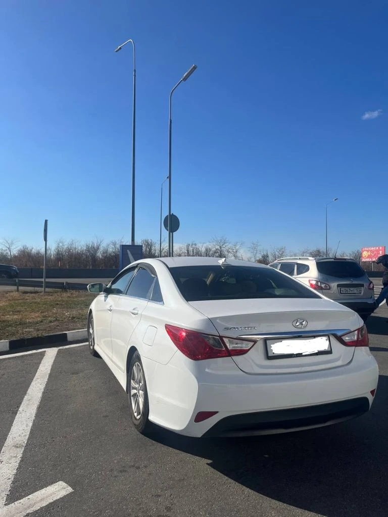 Hyundai sonata 2013 год
2.4 На 190 л. С. Акпп. Собственник
Пробег 1500 км, новый мотор, 2 недели назад прошла обкатку. (на новый мотор имеются все документы)
Комплектация:
-Электрорегулировка
Сиденья
-Датчик света
-Bluetooth, aux, usb
-Подогрев сидений
-Круиз контроль
-Датчики давления в шинах
Салон в ухоженном состоянии.
На переднем бампере есть трещины не критично.
Цену вижу 1,000,000 торг
Любые проверки. Остальные вопросы по телефону
(+7 (949) 728-71-08 )
Осмотр г. Донецк - фотография - 5