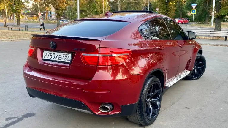 🔥 Bmw x6 🔥
🔹 Vin: 5uxfg43578lj36235
🔹 Двигатель: n54
🔹 Объем: 3000 см³ (306 л. С. )
🔹 Цвет: vermilionrot metallic
🔹 Салон: кожа leder nevada и schwarz
🔹 Год выпуска: 2008
🔹 Пробег: 165 000 км
🔹 Полный комплект документов, сервисные книги, два ключа!
Комплектация:
🔹 Спортивный пакет
🔹 Экспортная тормозная система
🔹 Обогрев руля
🔹 Разноширокие диски r21
🔹 Адаптивная подвеска (adaptive drive)
🔹 Система контроля давления в шинах
🔹 Камера заднего вида
🔹 Люк
🔹 Шторы на задних дверях
🔹 Автозатемняющиеся зеркала
🔹 Сиденья с памятью и подогревом
🔹 4-Зонный климат-контроль
🔹 Омыватели фар
🔹 Парктроники спереди и сзади (pdc)
🔹 Адаптивный ксенон
🔹 Круиз-контроль с функцией подтормаживания
🔹 Профессиональная аудиосистема hifi с dsp
🔹 Usb- и аудиоинтерфейс
Автомобиль в отличном состоянии, не требует вложений. Все проблемы устранены. Есть полный отчет о проведенных работах стоимостью более 650 000 ₽. Готов отправиться на любое сто для проверки.
Возможен обмен
Цена: 1,830,000 ₽
📞 +7 949 415-54-34 - фотография - 3