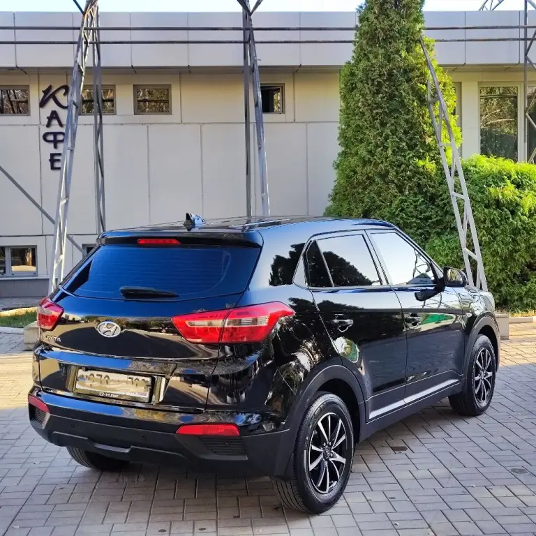 Срочно продаю hyundai creta 2020 г. В. Состояние нового авто. Объем 1.6 л. 123л. С. Мкпп 6 ступ. Куплена новой 02.2020 г в автосалоне первым и одним единственным собственником. Юридически чистый автомобиль. Птс оригинал. Оригинальный пробег 79.000 км. Подтверден состоянием авто и всеми электронными базами. Кузов без дтп. Детали кузова родные в заводском окрасе. Любые проверки с вашей стороны приветствуются.
Комплектация "active":
✅Активная безопасность:
— Антиблокировочная система
— Антипробуксовочная система
— Система курсовой устойчивости
— Система помощи при экстренном торможении
— Датчик давления в шинах
— Эра-глонасс
✅Пассивная безопасность:
— Подушки безопасности водителя
— Подушки безопасности пассажира
— Система крепления детских автокресел
✅Противоугонная система:
— Иммобилайзер
— Центральный замок
✅Помощь при вождении:
— Бортовой компьютер
— Система помощи при старте в гору
— Система помощи при спуске с горы
✅Комфорт:
— Усилитель руля
— Регулировка руля
— Регулировка сиденья водителя в двух плоскостях
— Электростеклоподъемники передние и задние
— Электропривод зеркал
Управление климатом и обогрев:
— Кондиционер
— Подогрев сидений водителя и пассажира
— Обогрев зеркал
✅Мультимедиа и навигация:
— Usb
— Bluetooth
— Aux
— Аудиоподготовка
— Мультифункциональное рулевое колесо
— Розетка 12v; камера заднего вида
✅Два ключа, автозапуск, свежая летняя резина. Г. Донецк. Цена 1.599 тыс. Руб. Торг реальному покупателю. +79497970352; +79289649131 - фотография - 4