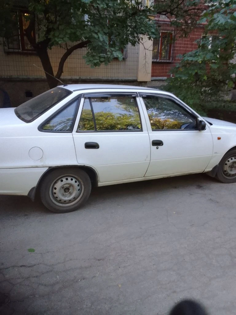 Продам: daewoo нексия, 2010г. В пробег 239000, 1,6л. Масло от замены до замены. Кузов не гнилой имеет косметические подкрасы, без дтп цена 240000 торг. Донецк, китровский р-н. Т. +79493038311 - фотография - 2