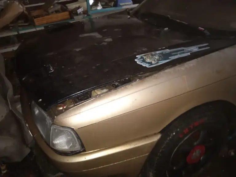 Audi 80 в хорошем состоянии без акб и стартера не гнилая - фотография - 3