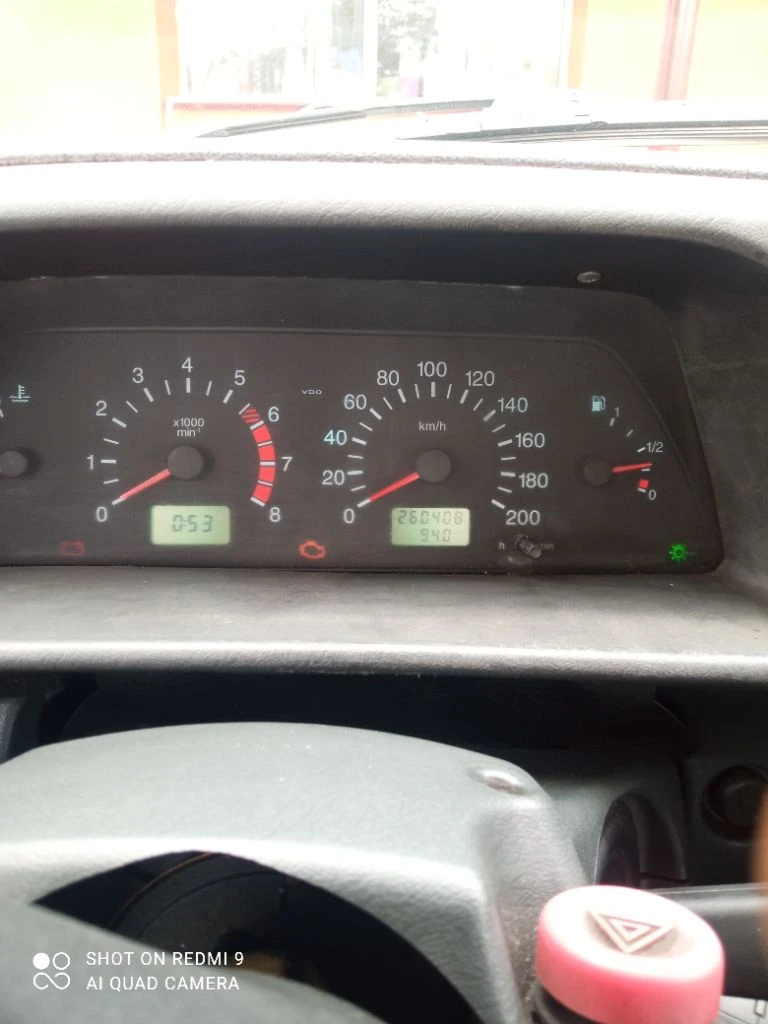 Продам ваз 2113 2010г 1.6 на ходу! Есть нюансы по кузову! Остальное по телефону!! Шахтерск 180т. Р. +79490466937 - фотография - 3
