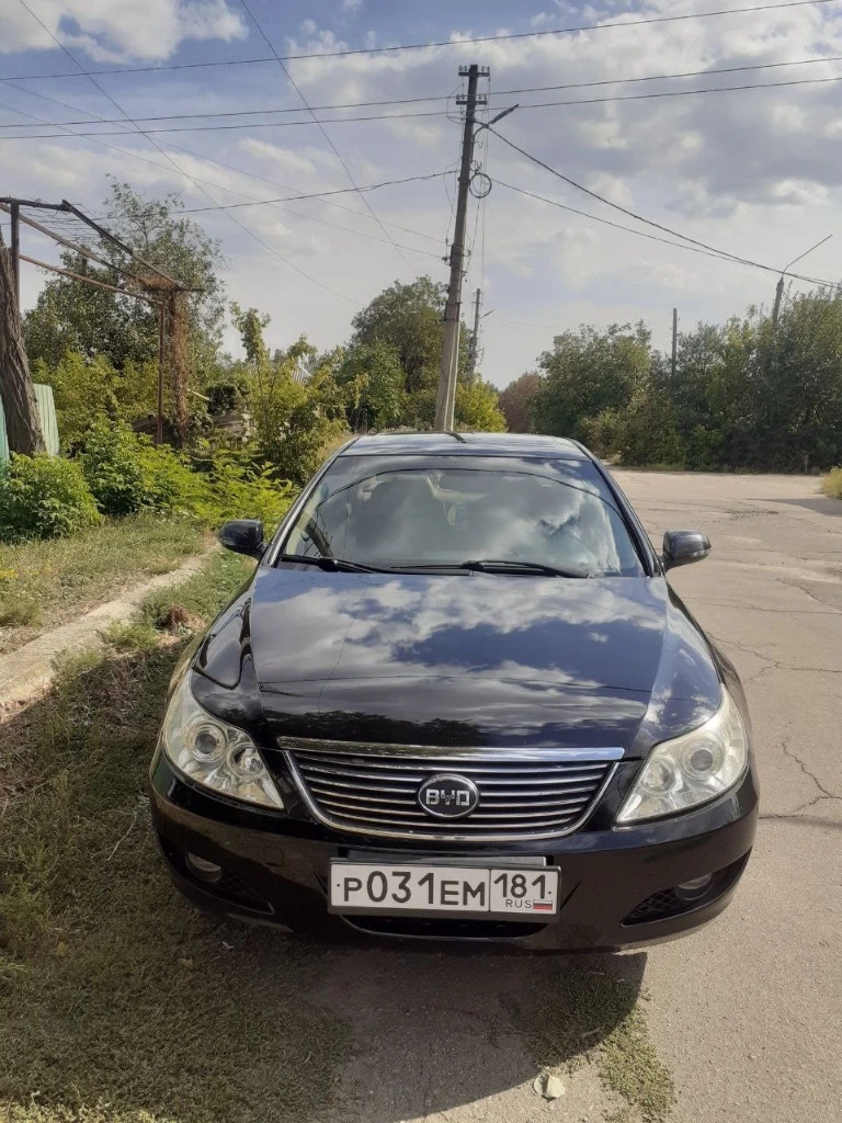 Продам byd f6  2014 года. Мотор 2.0 бензин. Коробка автомат. Кожаный салон, электро регулировка, климат контроль, электропакет, камера заднего вида, кузов оцинкован. Автомобиль  обслужен, не требует никаких вложений, был в бережной  эксплуатации. Один хозяин! Всё  есть, что нужно для комфорта!
Цена: 1 000 000 р.
Город: луганск
Год выпуска: 2014
Пробег: 55 000
Объем двигателя: 2.0
Топливо: бензин
Кпп: автомат
Контактный номер телефона: +7-959-118-80-01 - фотография - 1
