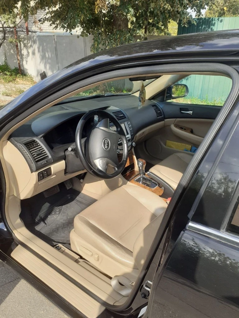 Продам byd f6  2014 года. Мотор 2.0 бензин. Коробка автомат. Кожаный салон, электро регулировка, климат контроль, электропакет, камера заднего вида, кузов оцинкован. Автомобиль  обслужен, не требует никаких вложений, был в бережной  эксплуатации. Один хозяин! Всё  есть, что нужно для комфорта!
Цена: 1 000 000 р.
Город: луганск
Год выпуска: 2014
Пробег: 55 000
Объем двигателя: 2.0
Топливо: бензин
Кпп: автомат
Контактный номер телефона: +7-959-118-80-01 - фотография - 4