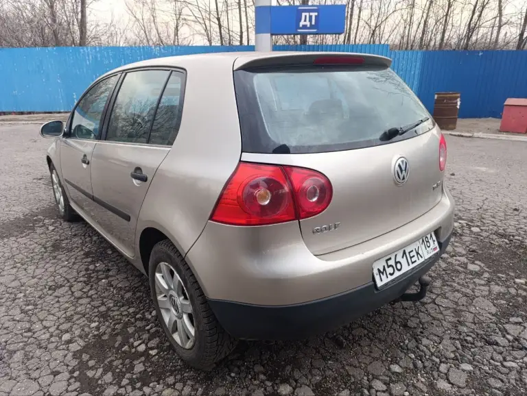 Гольф 5
Зелёная автотека
Продам авто в отличном состоянии
Кузов весь ровный и без рыжиков и вмятин
По техническому состоянию все работает без нареканий
1.6 Бензин на 6 ступке механике
Хорошая комплектация
Кондиционер заправлен и рабочий
Подогревы сидений
Круиз-контроль
Абс
Есп
Собственник
Осмотр город перевальск
Цена 680т. Р
+79591400470 - фотография - 4