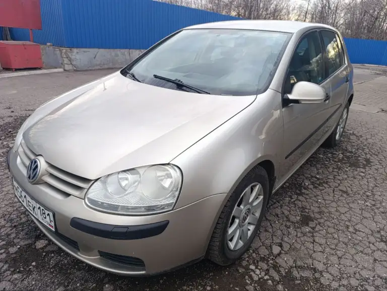 Гольф 5
Зелёная автотека
Продам авто в отличном состоянии
Кузов весь ровный и без рыжиков и вмятин
По техническому состоянию все работает без нареканий
1.6 Бензин на 6 ступке механике
Хорошая комплектация
Кондиционер заправлен и рабочий
Подогревы сидений
Круиз-контроль
Абс
Есп
Собственник
Осмотр город перевальск
Цена 680т. Р
+79591400470 - фотография - 2