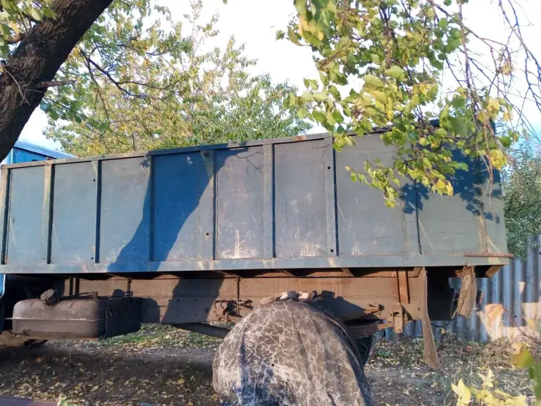 Продам зил 4331 по болтам или целый. Двигатель дизель 645, коробка 9 ступенчатая. Тел:+79490367572 - фотография - 2