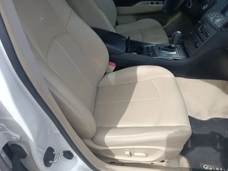 Продам infiniti g 25 at sport, 2011 года. Пробег -40000 т. Км. Климат-контроль, электро подогрев передних сидений, электропривод боковых зеркал, парктроник, камера заднего вида, кожаный салон, бесключевой доступ. Цена 1650000 торг. Тел:+79495048697 - фотография - 2